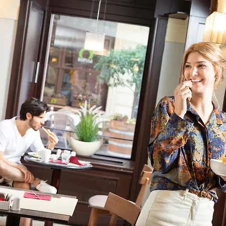 Three Corners Art 3*