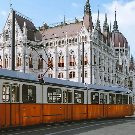 Three Corners Art Hotel