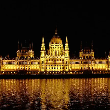 Three Corners Art 3* Budapest