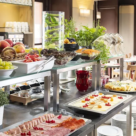 Three Corners Art 3* Budapest