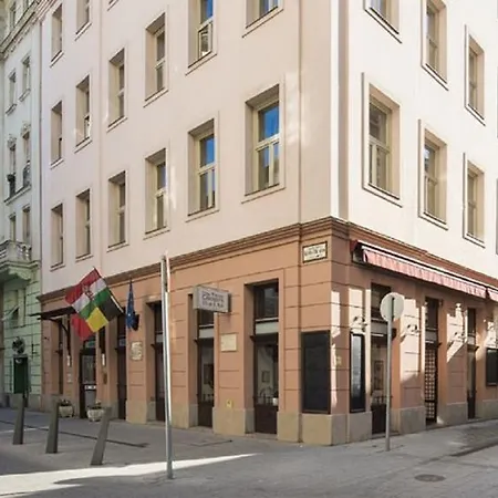 Hotell Three Corners Art