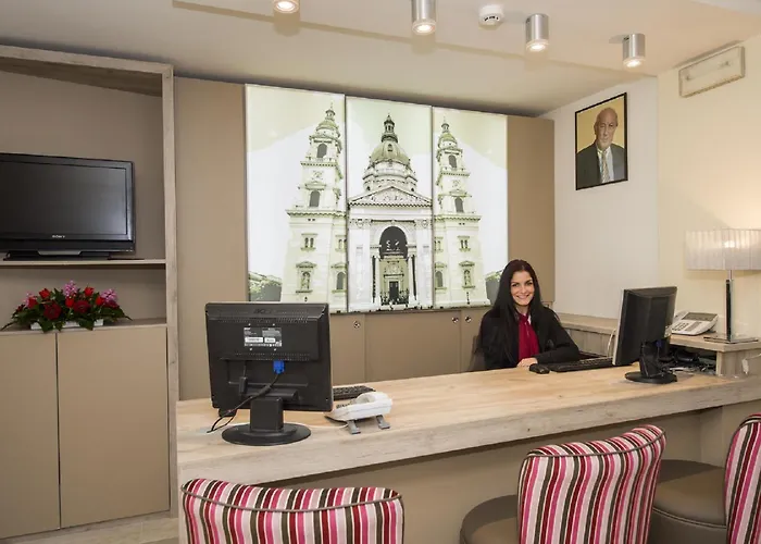 Otel Three Corners Art