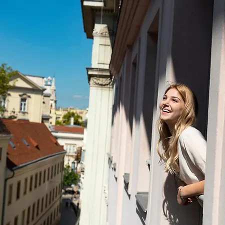 Three Corners Art فندق